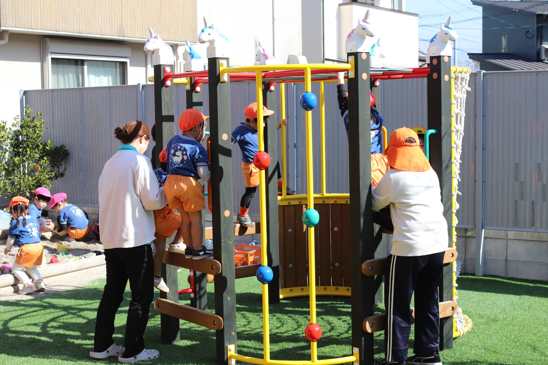 敷地内の遊具