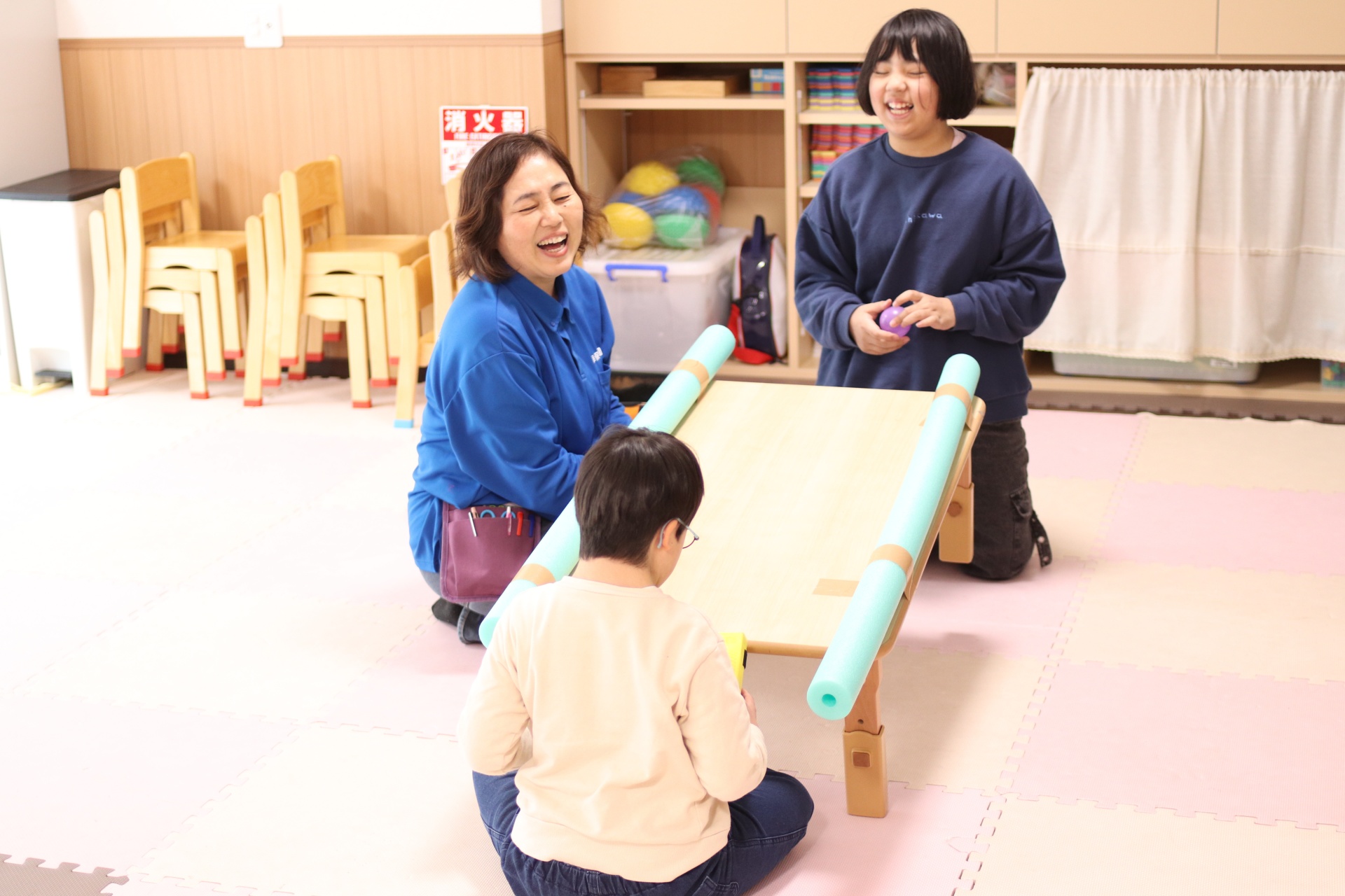 制作遊び：身近な道具を使い、創作することを学びます