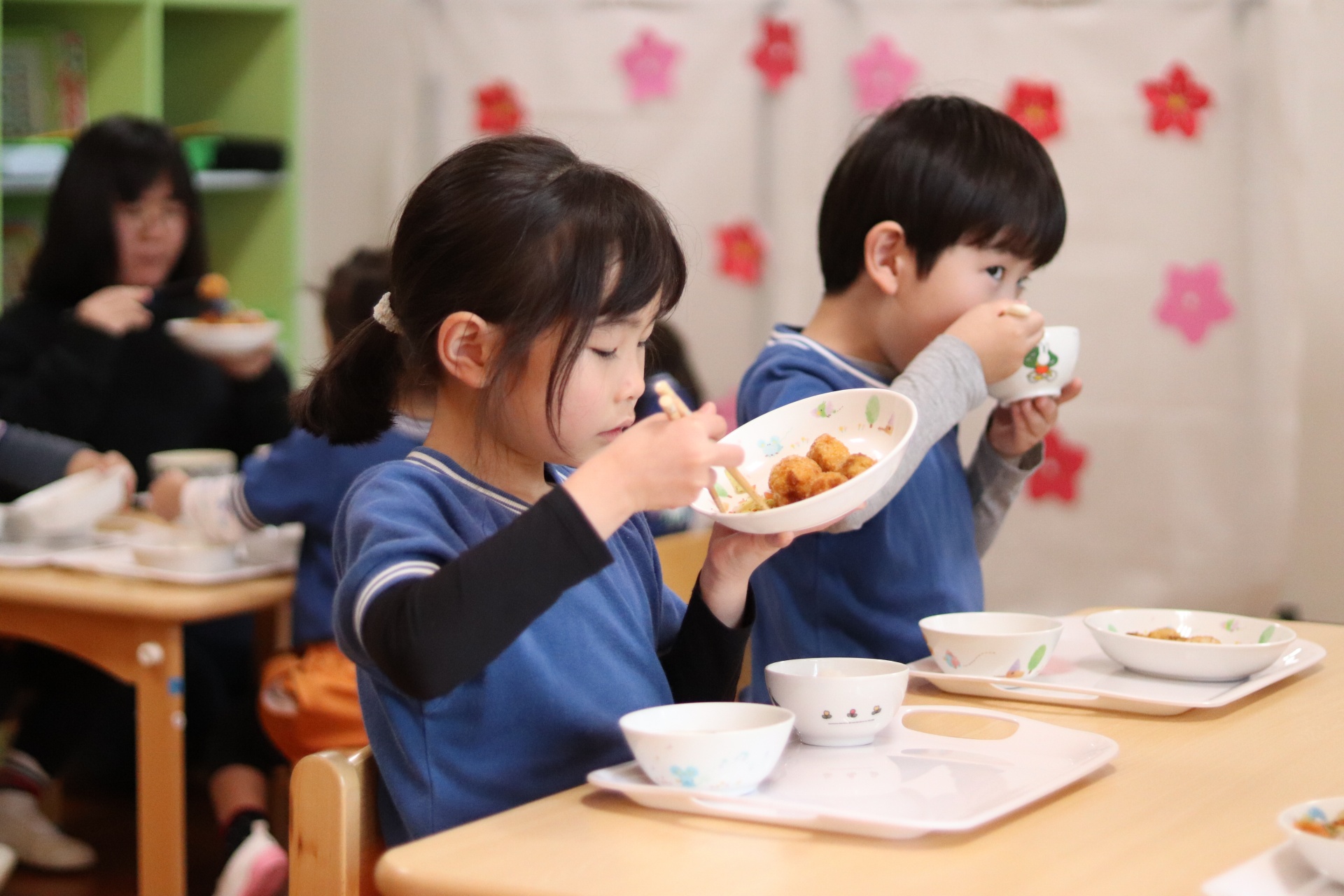 作法も大事にしながら給食時間