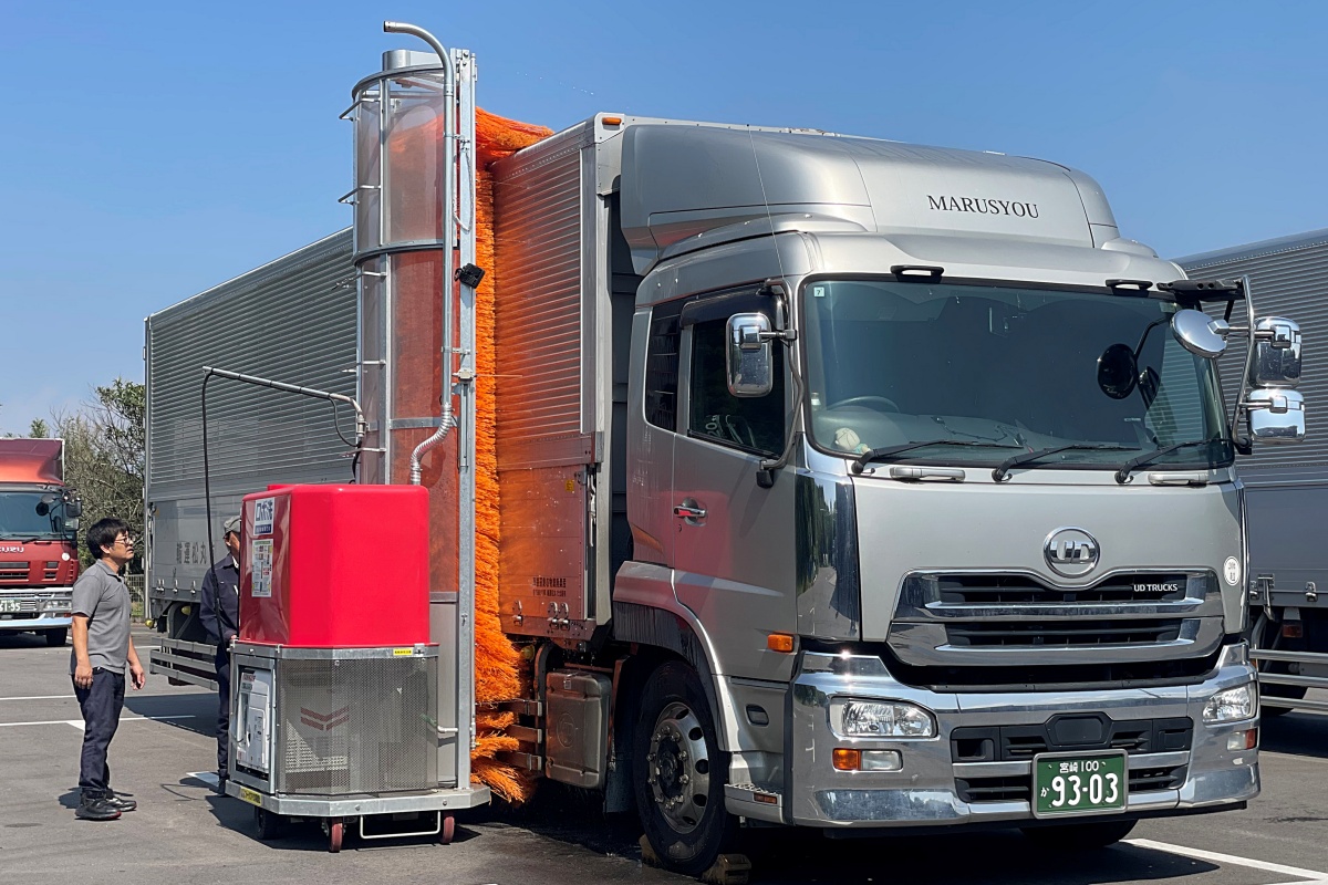 ロボット洗車機を導入しドライバーの負担を軽減