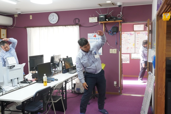 安全に働くために、全事業所で始業前にラジオ体操を実施しています